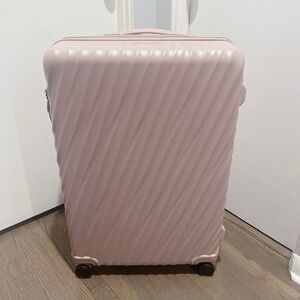 TUMI 19 Degree 31 Inch Expandable Wheeled Spinner Packing Luggage Tauve Texture